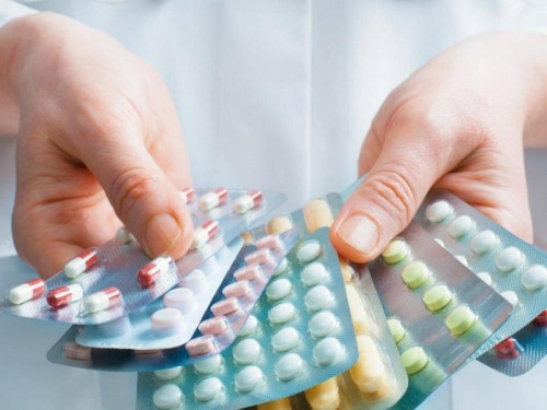 Белокалитвинцы бесплатно получили лекарства от коронавируса