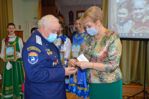 Казаку Усть-Белокалитвинского юрта Валерию Павловичу Романову вручена медаль за вклад в развитие казачьего движения  на территории района 