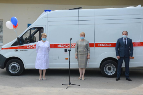 Центральная районная больница получила новые автомобили