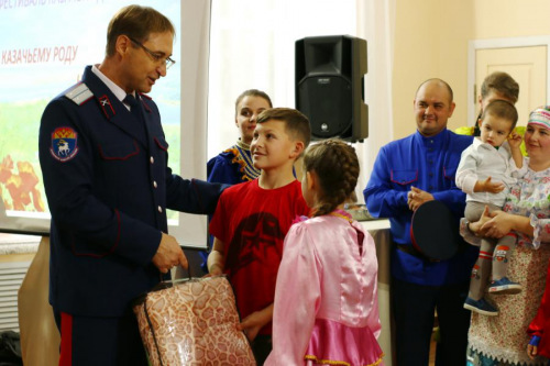 В Белокалитвинском районе прошел одиннадцатый районный фестиваль казачьих династий, посвященный Дню донской казачки